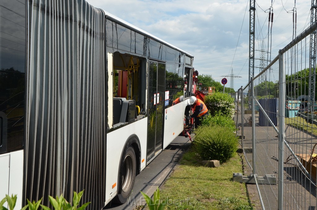 Endgueltige Bergung KVB Bus Koeln Porz P648.JPG - Miklos Laubert